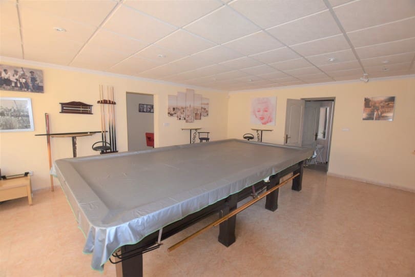 5 Zimmer Villa zu verkaufen in Ciudad Quesada mit Pool - 899.000 € (Ref: 9996483)