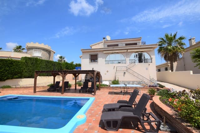 5 Zimmer Villa zu verkaufen in Ciudad Quesada, Rojales mit Pool - 899.000 € (Ref: 9996483)
