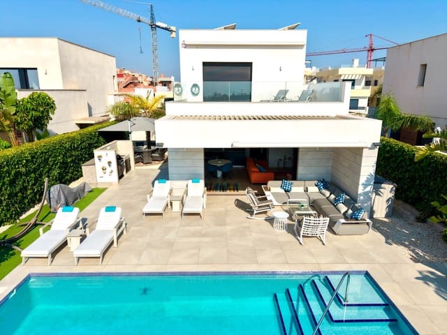 4 Zimmer Villa zu verkaufen in Los Montesinos - 595.000 € (Ref: 9997888)