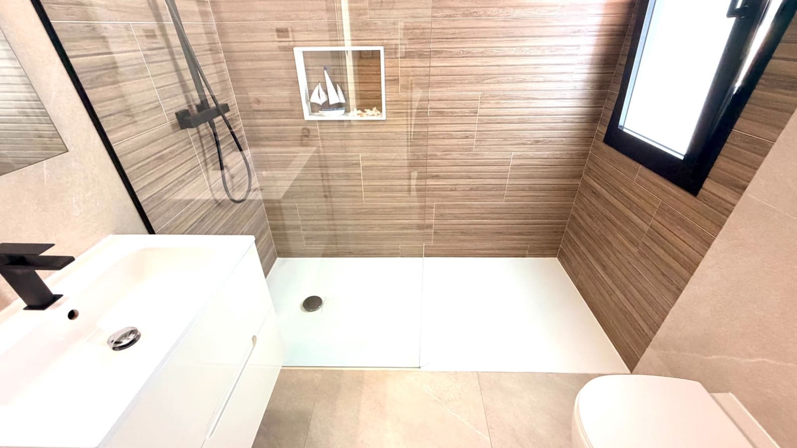 4 Zimmer Villa zu verkaufen in Los Montesinos - 595.000 € (Ref: 9997888)