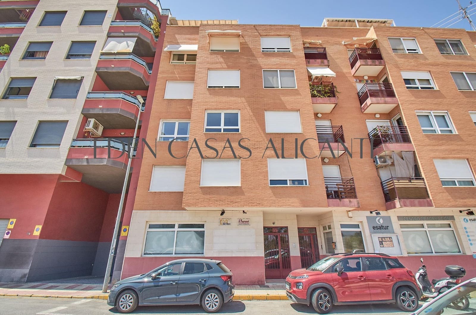 3 soveværelse Lejlighed til salg i El Campello med garage - € 289.000 (Ref: 10003828)