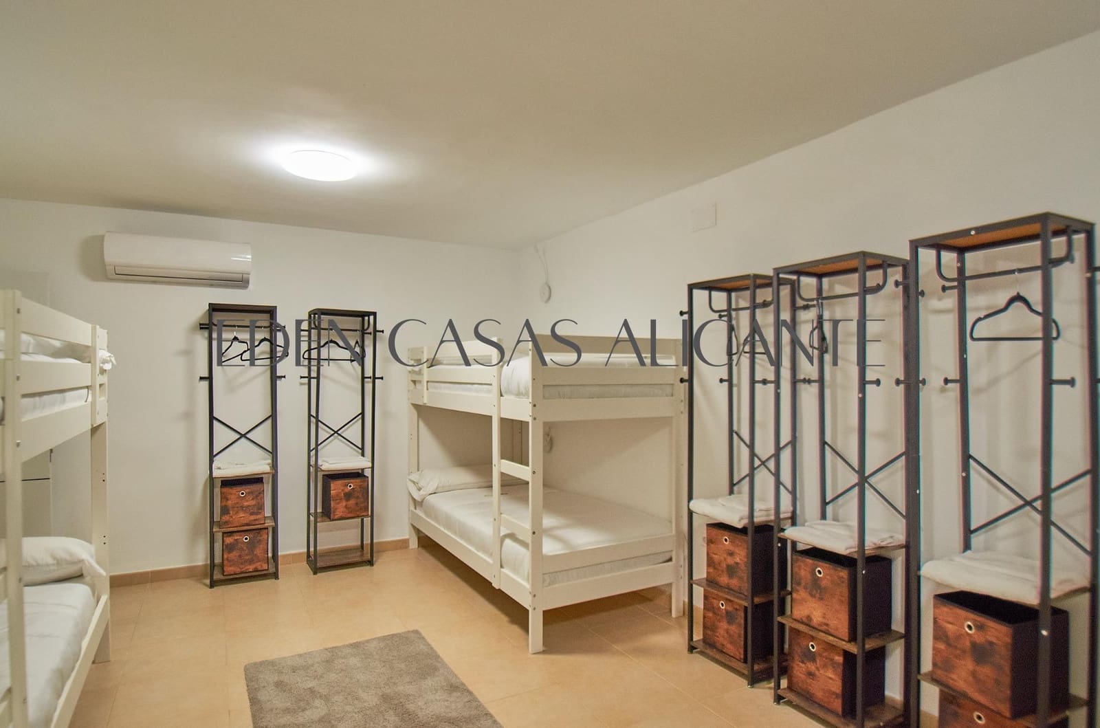 9 makuuhuone Huvila myytävänä paikassa Busot mukana uima-altaan - 1 500 000 € (Ref: 10017641)