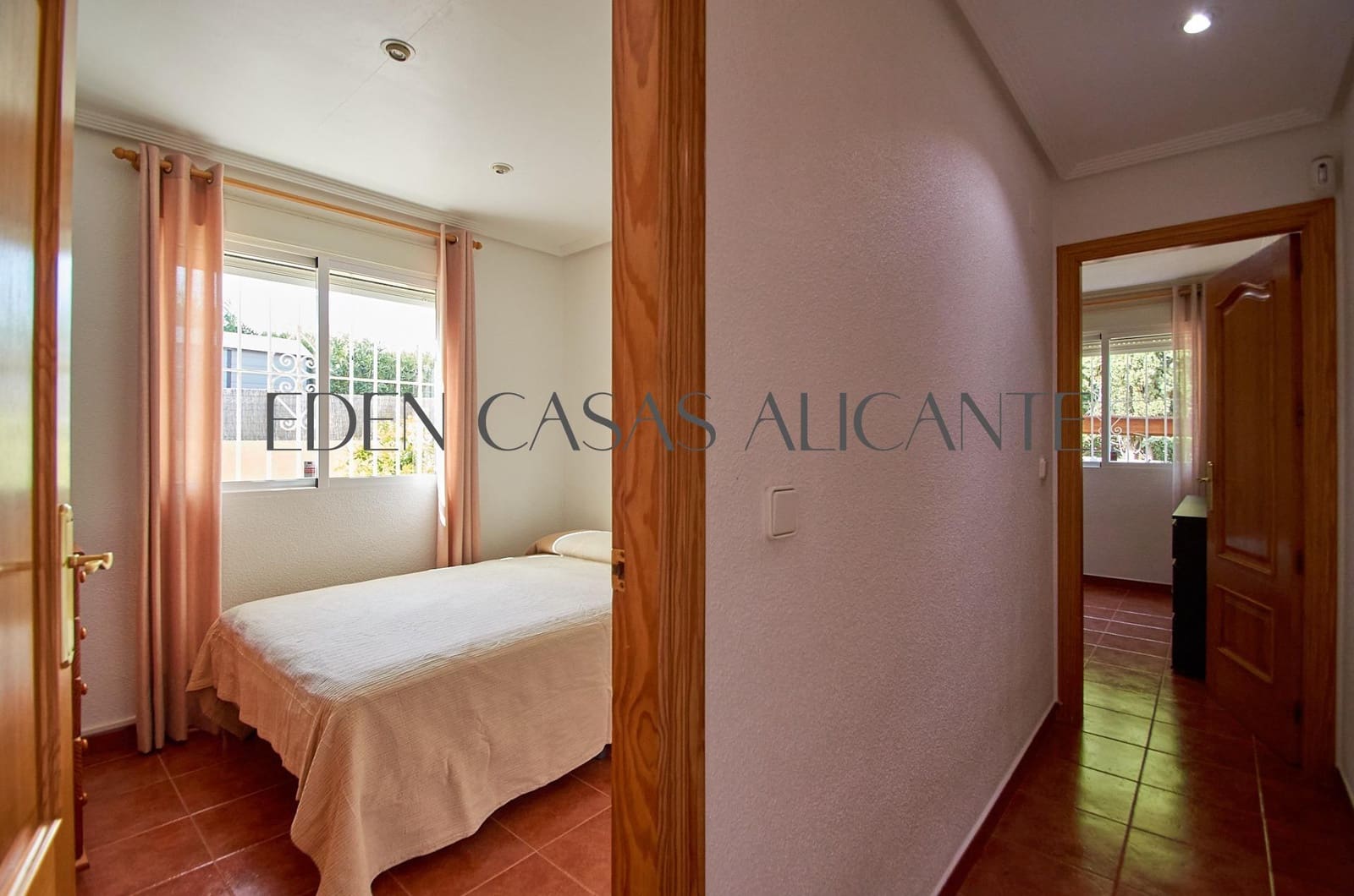 3 slaapkamer Villa te koop in Muchamiel / Mutxamel met zwembad - € 419.900 (Ref: 10047485)