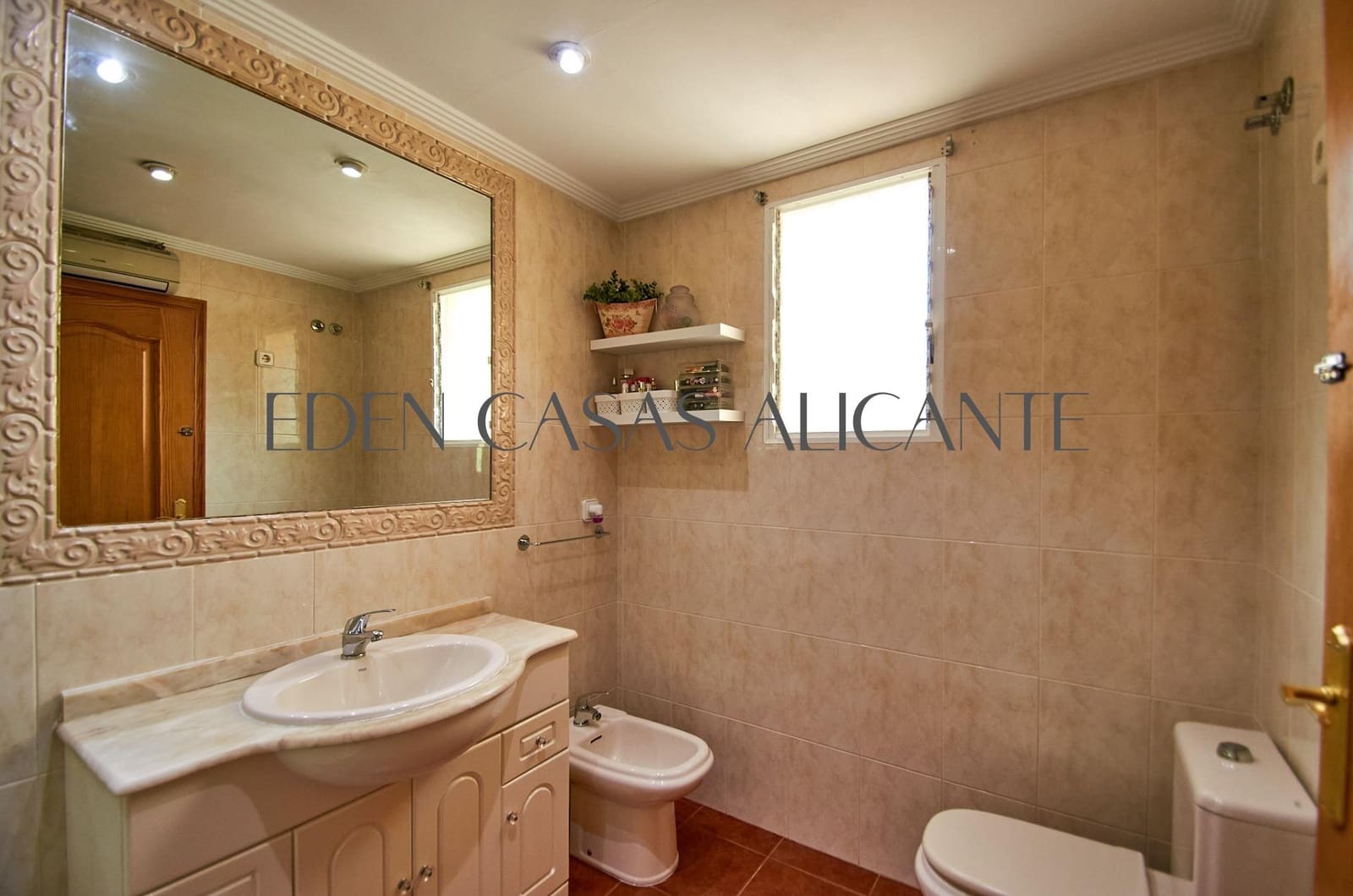 3 slaapkamer Villa te koop in Muchamiel / Mutxamel met zwembad - € 419.900 (Ref: 10047485)