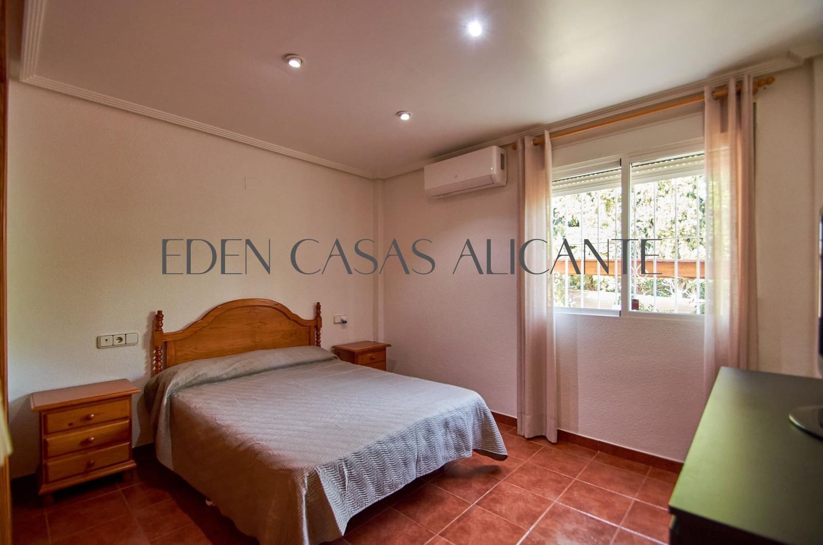 3 slaapkamer Villa te koop in Muchamiel / Mutxamel met zwembad - € 419.900 (Ref: 10047485)