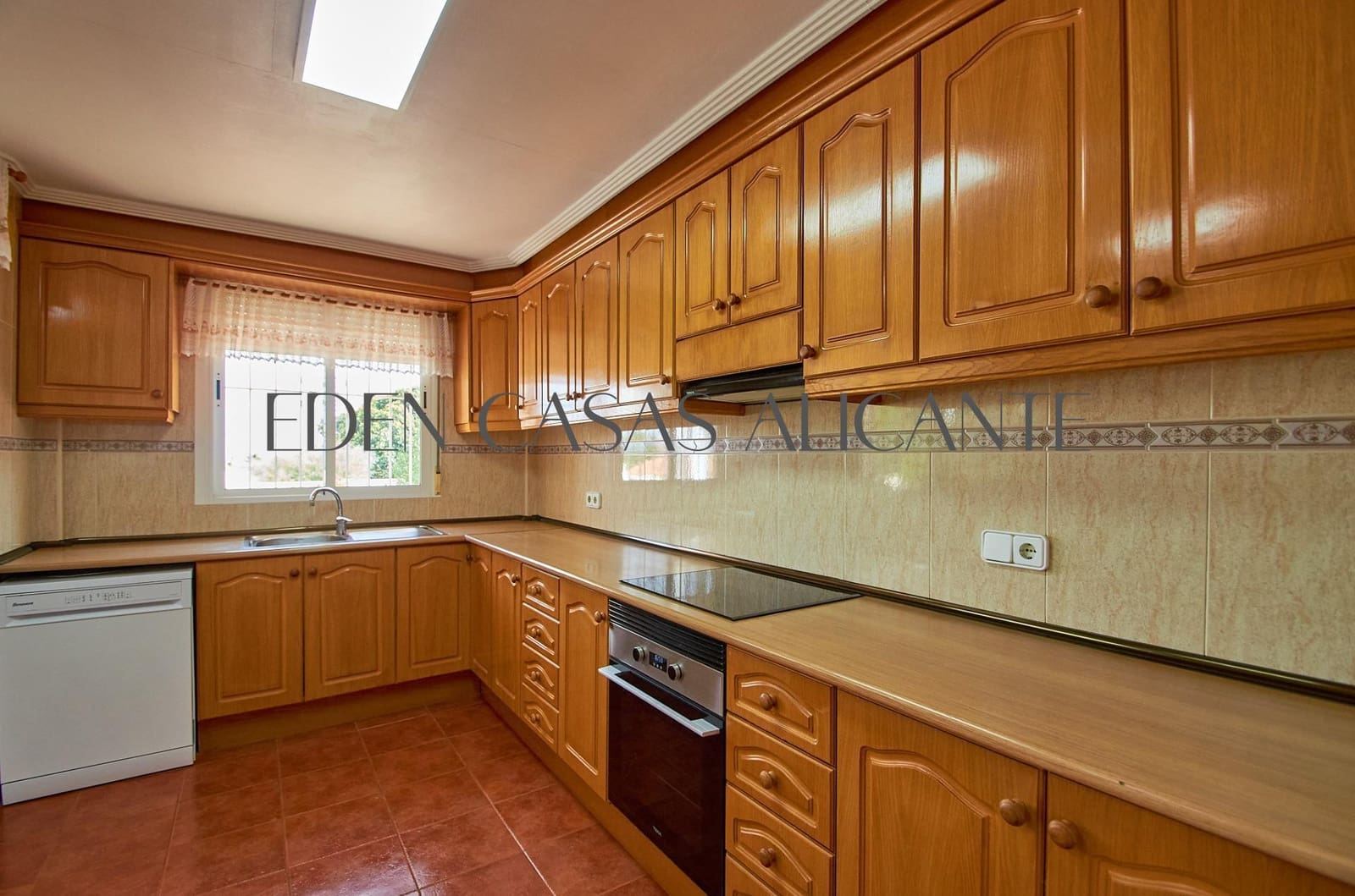3 slaapkamer Villa te koop in Muchamiel / Mutxamel met zwembad - € 419.900 (Ref: 10047485)