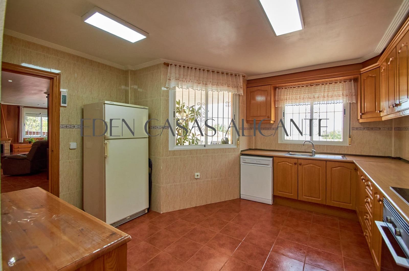 3 slaapkamer Villa te koop in Muchamiel / Mutxamel met zwembad - € 419.900 (Ref: 10047485)