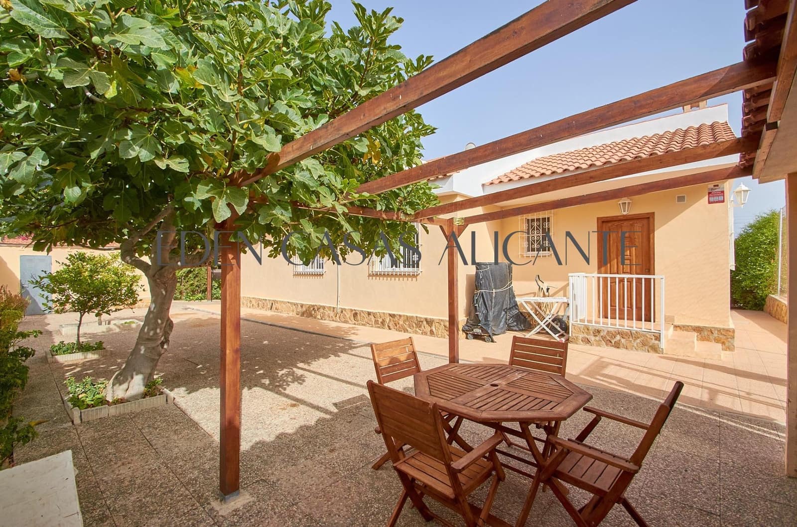 3 slaapkamer Villa te koop in Muchamiel / Mutxamel met zwembad - € 419.900 (Ref: 10047485)