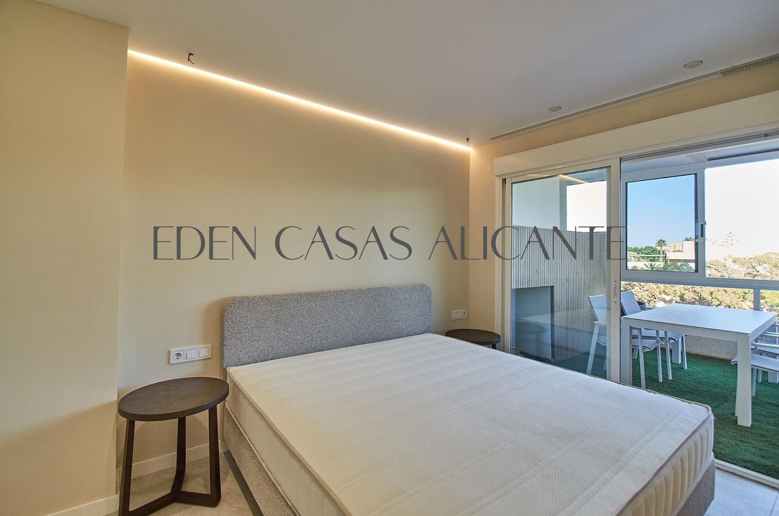 3 makuuhuone Asunto myytävänä paikassa Playa de San Juan mukana uima-altaan - 420 000 € (Ref: 10086354)