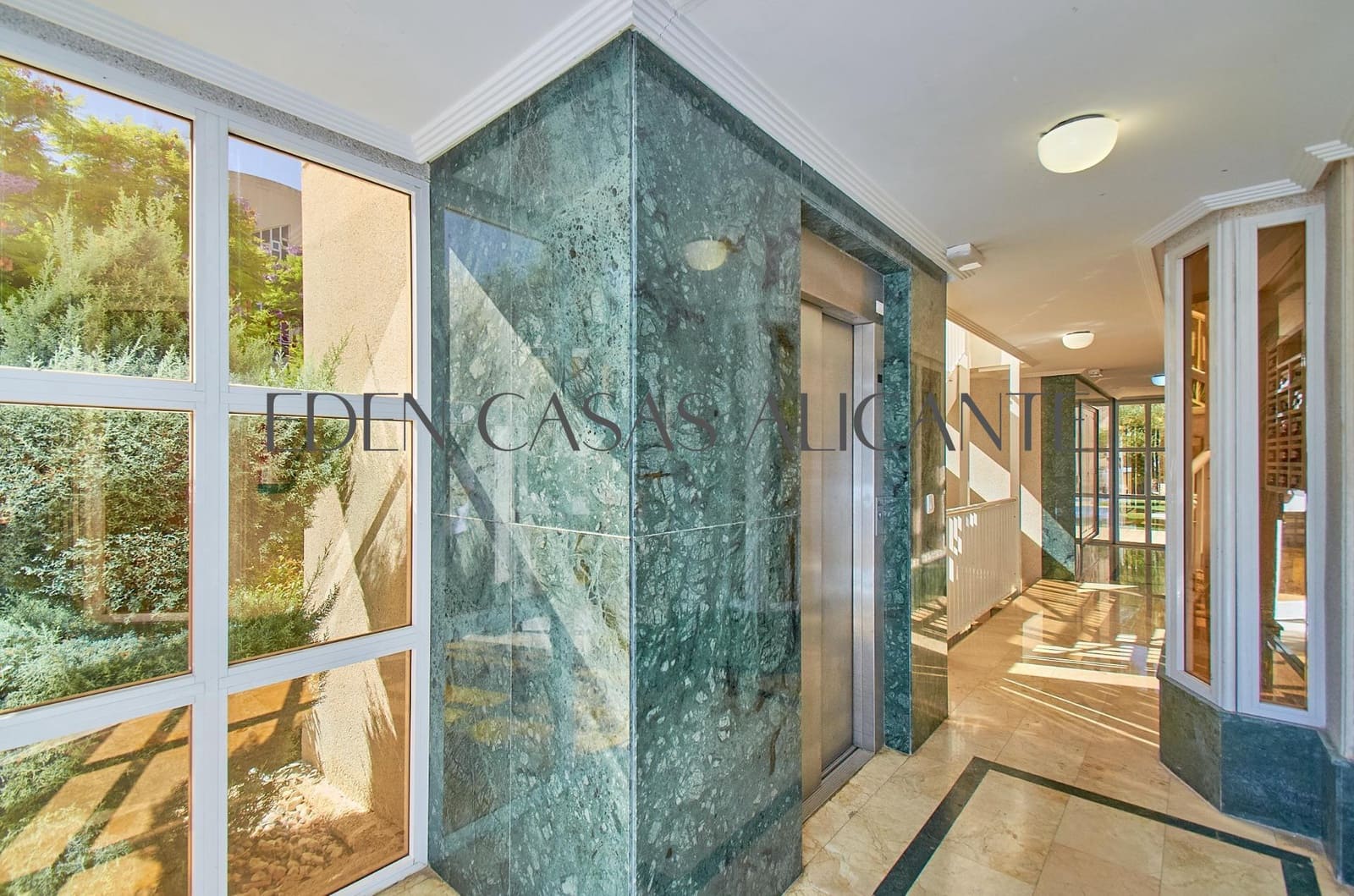 3 makuuhuone Asunto myytävänä paikassa Playa de San Juan mukana uima-altaan - 420 000 € (Ref: 10086354)