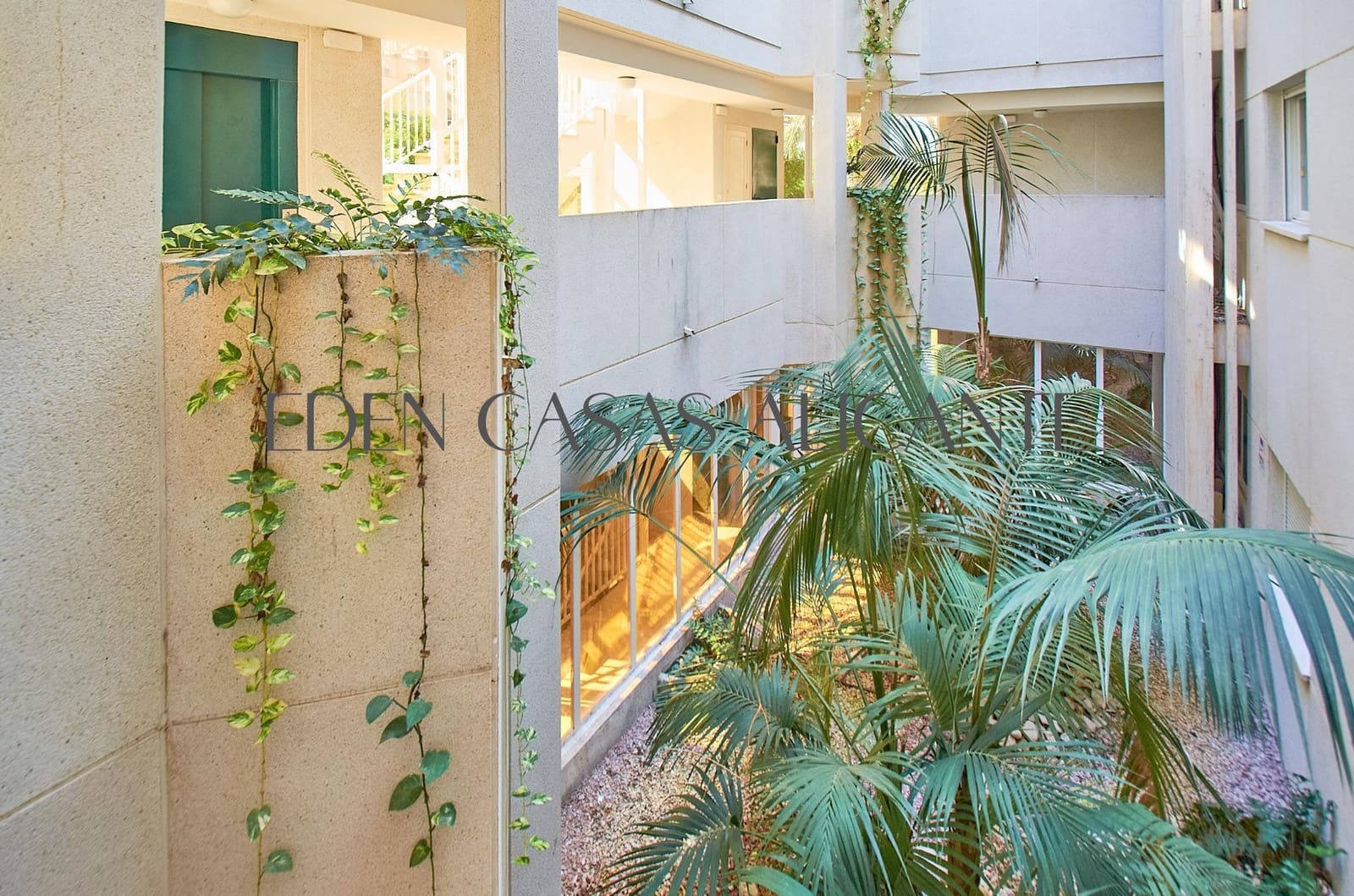 3 makuuhuone Asunto myytävänä paikassa Playa de San Juan mukana uima-altaan - 420 000 € (Ref: 10086354)