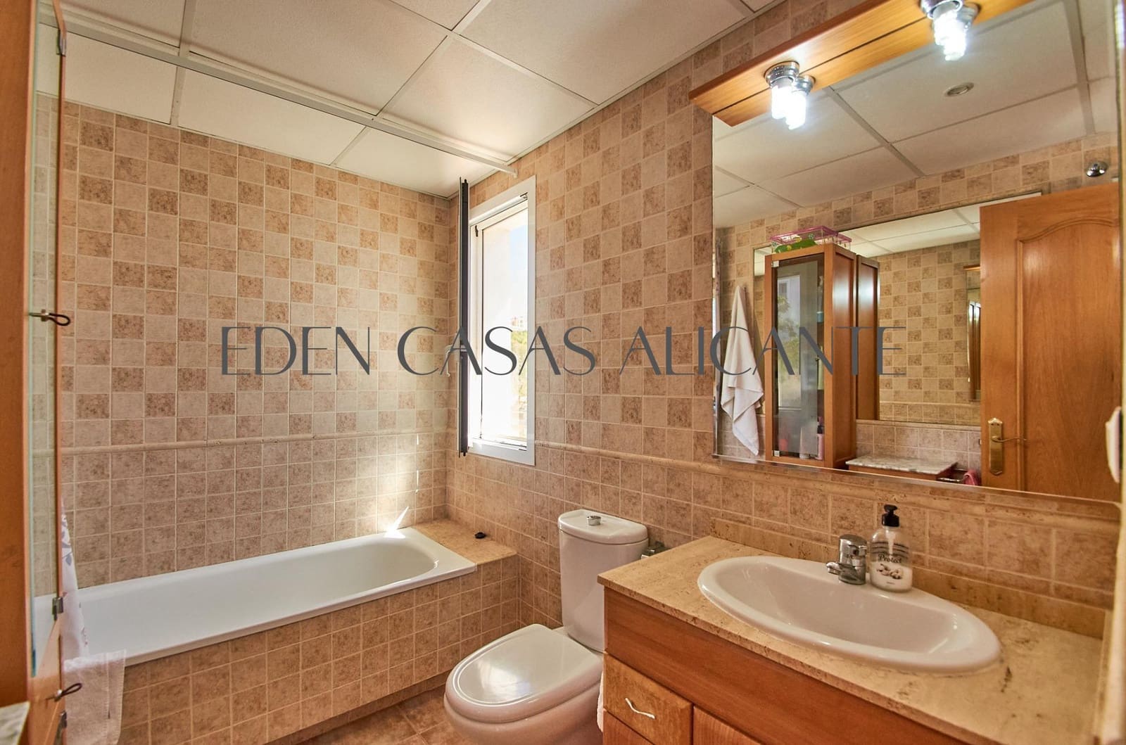 3 sypialnia Dom szeregowy na sprzedaż w Muchamiel / Mutxamel z basenem - 370 000 € (Ref: 10089614)