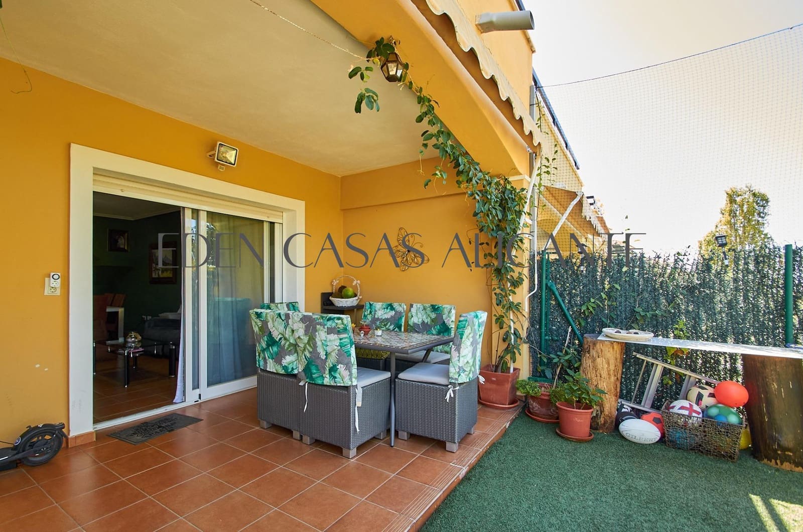 3 sypialnia Dom szeregowy na sprzedaż w Muchamiel / Mutxamel z basenem - 370 000 € (Ref: 10089614)