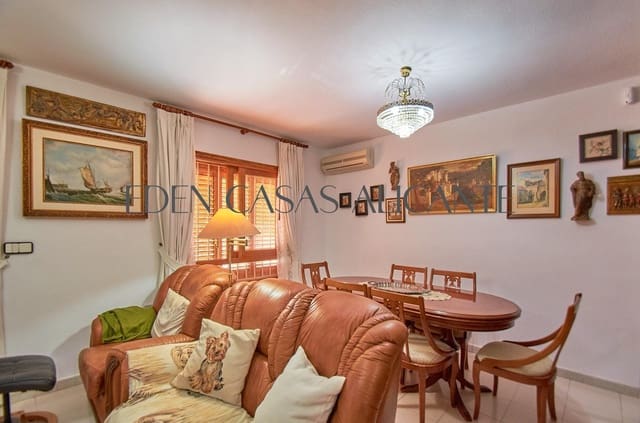 4 makuuhuone Bungalow myytävänä paikassa San Juan de Alicante / Sant Joan d'Alacant mukana 
autotalli - 550 000 € (Ref: 10100364)