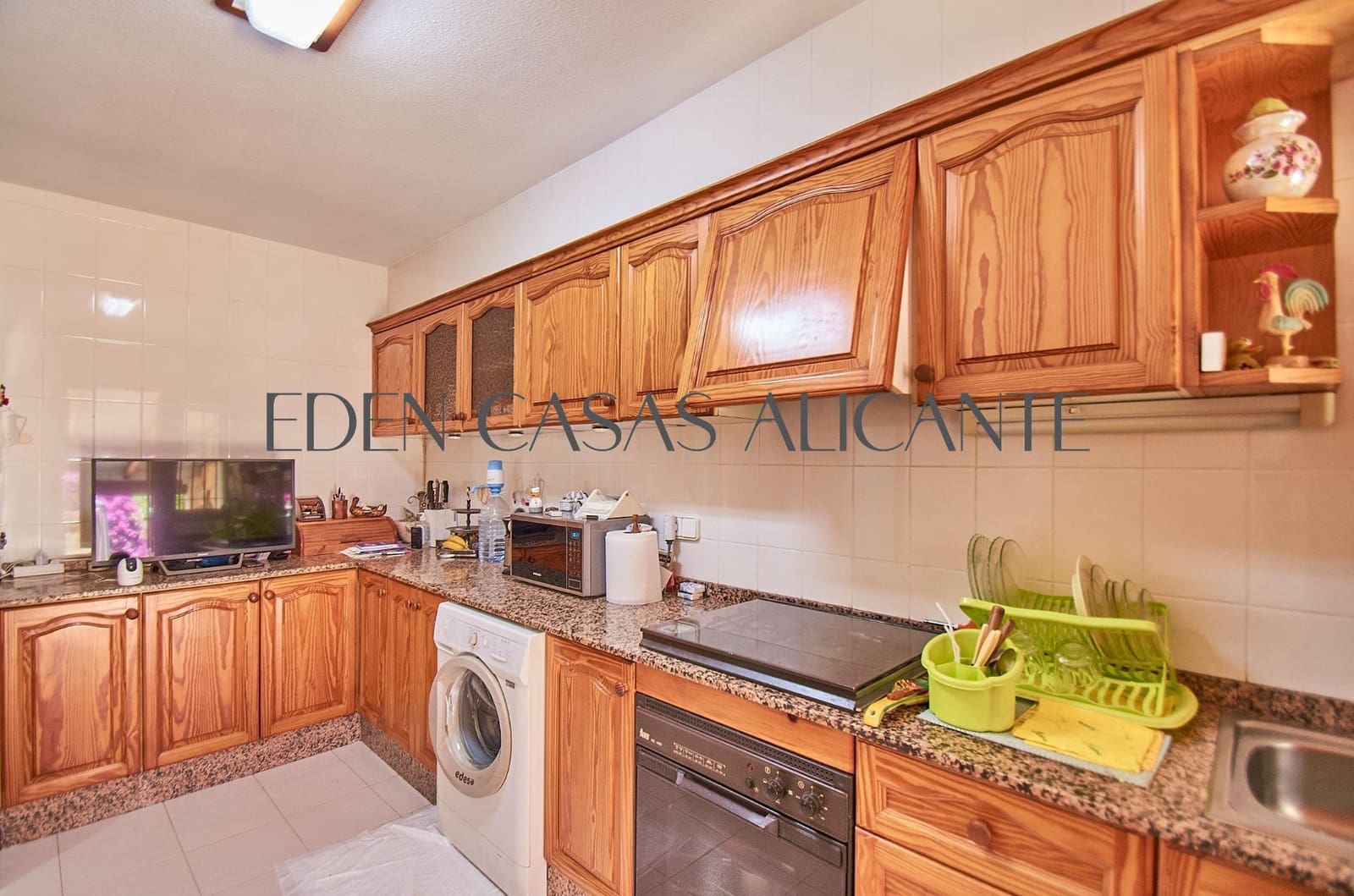 4 makuuhuone Bungalow myytävänä paikassa San Juan de Alicante / Sant Joan d'Alacant mukana 
autotalli - 550 000 € (Ref: 10100364)