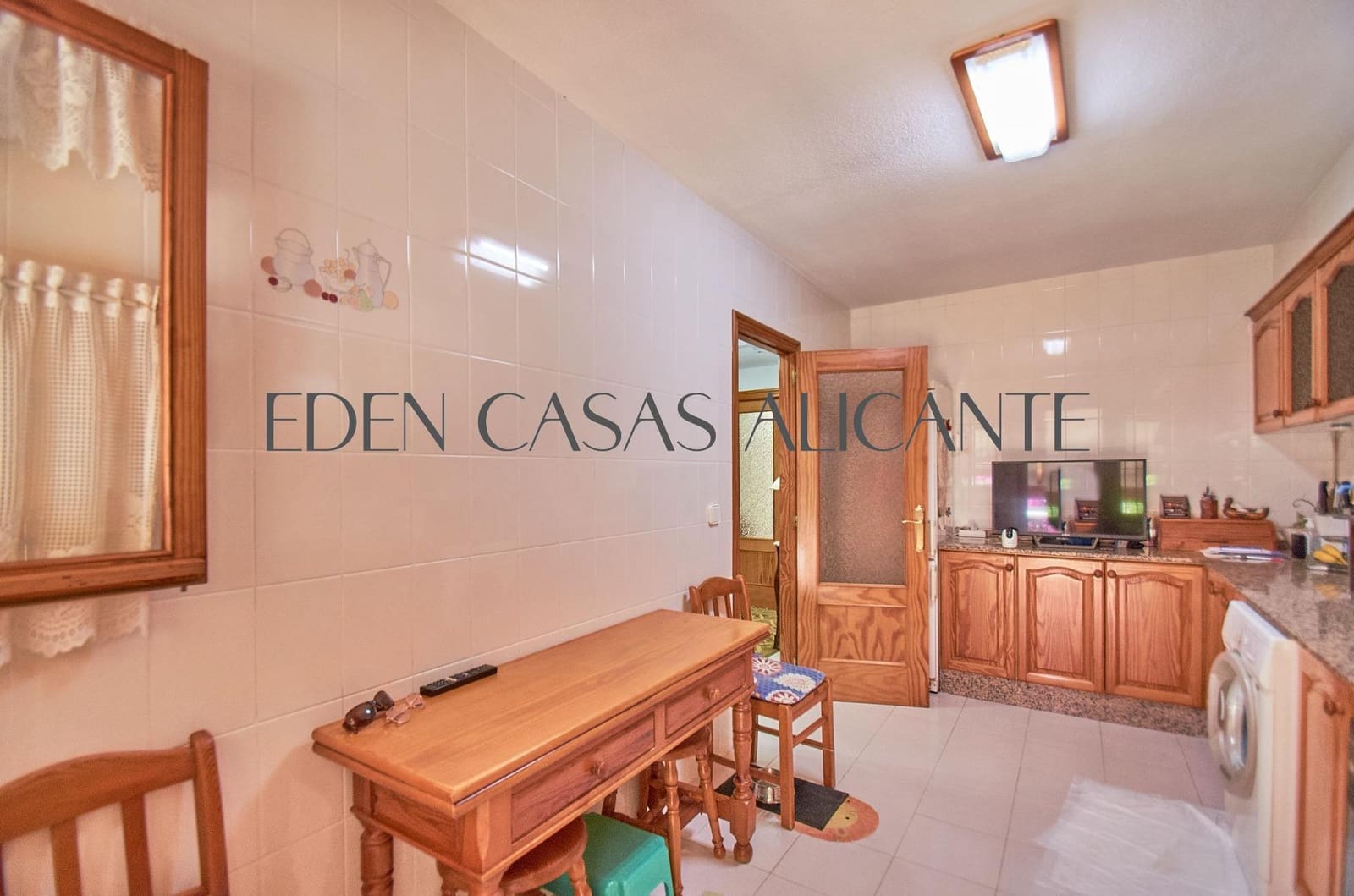 4 makuuhuone Bungalow myytävänä paikassa San Juan de Alicante / Sant Joan d'Alacant mukana 
autotalli - 550 000 € (Ref: 10100364)