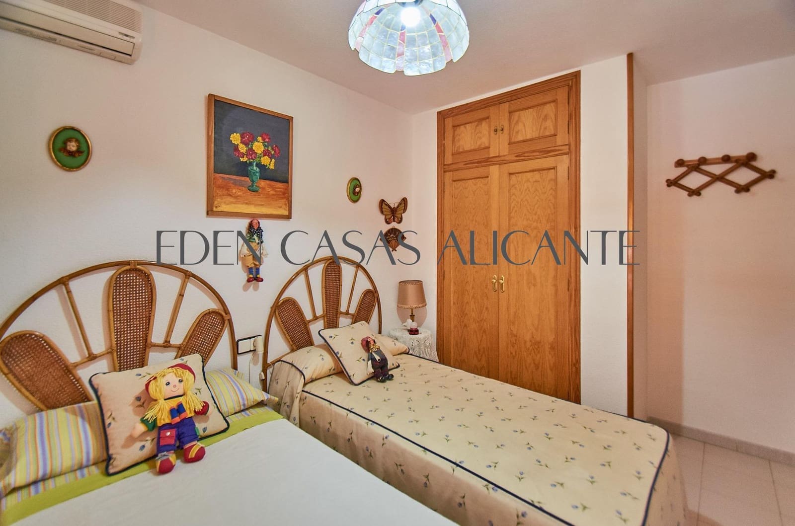 4 makuuhuone Bungalow myytävänä paikassa San Juan de Alicante / Sant Joan d'Alacant mukana 
autotalli - 550 000 € (Ref: 10100364)