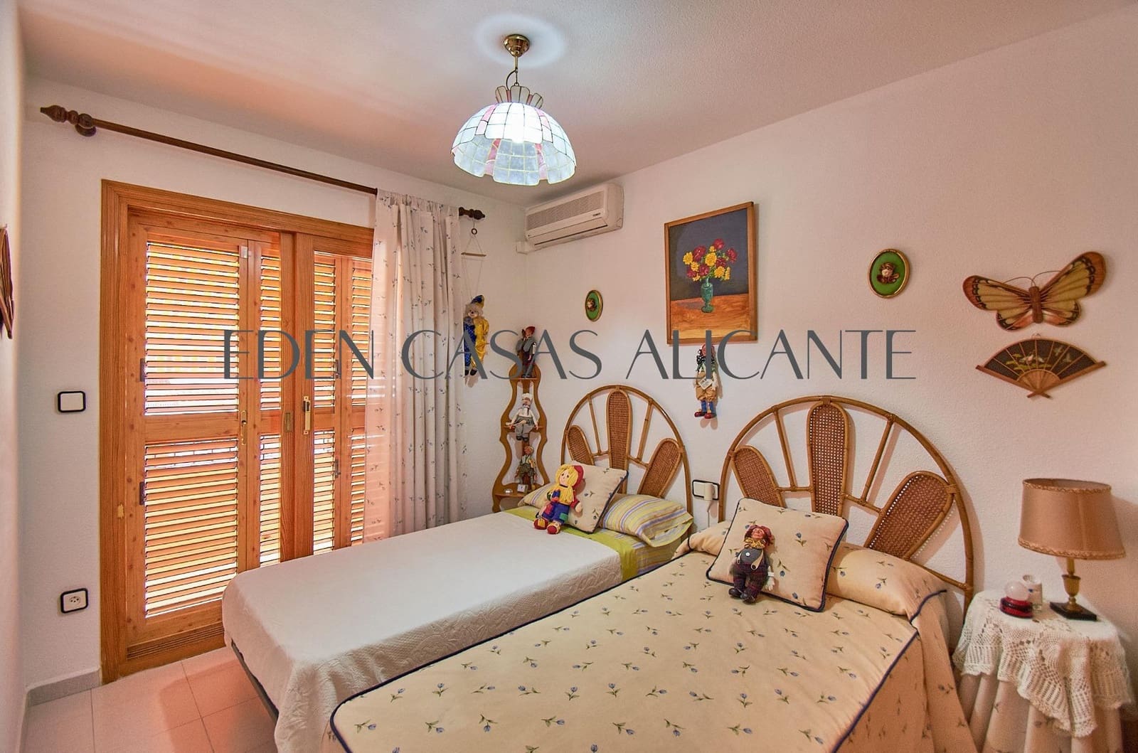 4 makuuhuone Bungalow myytävänä paikassa San Juan de Alicante / Sant Joan d'Alacant mukana 
autotalli - 550 000 € (Ref: 10100364)