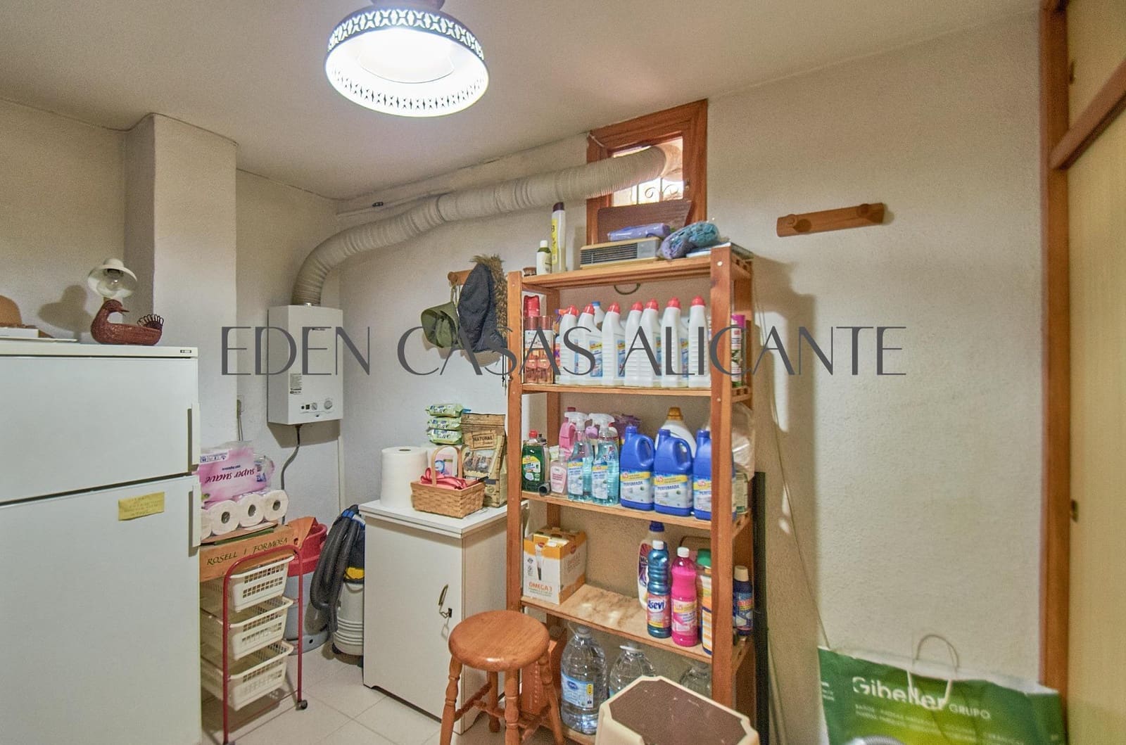 4 makuuhuone Bungalow myytävänä paikassa San Juan de Alicante / Sant Joan d'Alacant mukana 
autotalli - 550 000 € (Ref: 10100364)