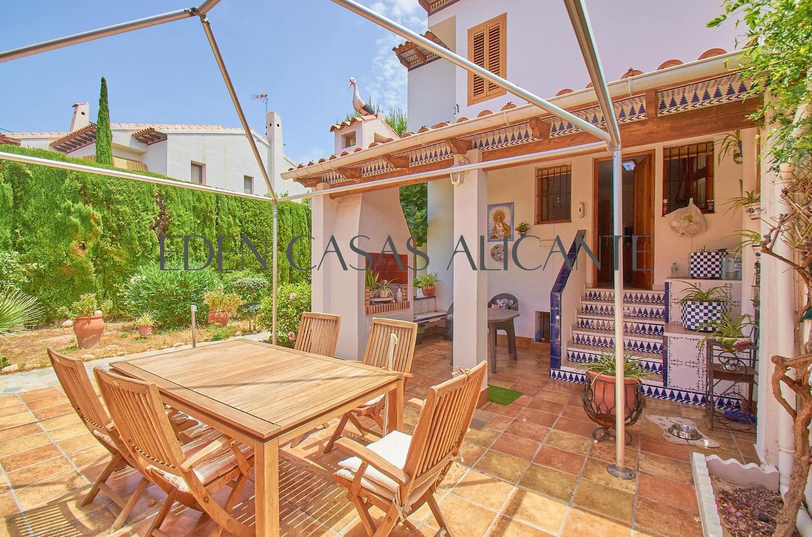4 makuuhuone Bungalow myytävänä paikassa San Juan de Alicante / Sant Joan d'Alacant mukana 
autotalli - 550 000 € (Ref: 10100364)