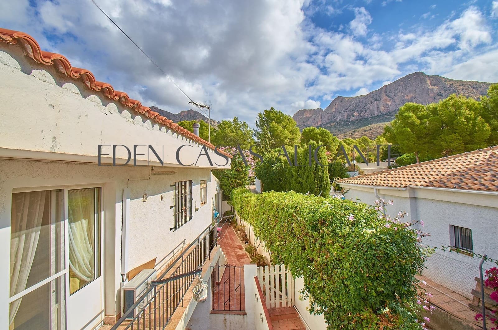 5 Zimmer Finca/Landgut zu verkaufen in Busot mit Pool Garage - 425.000 € (Ref: 10165187)
