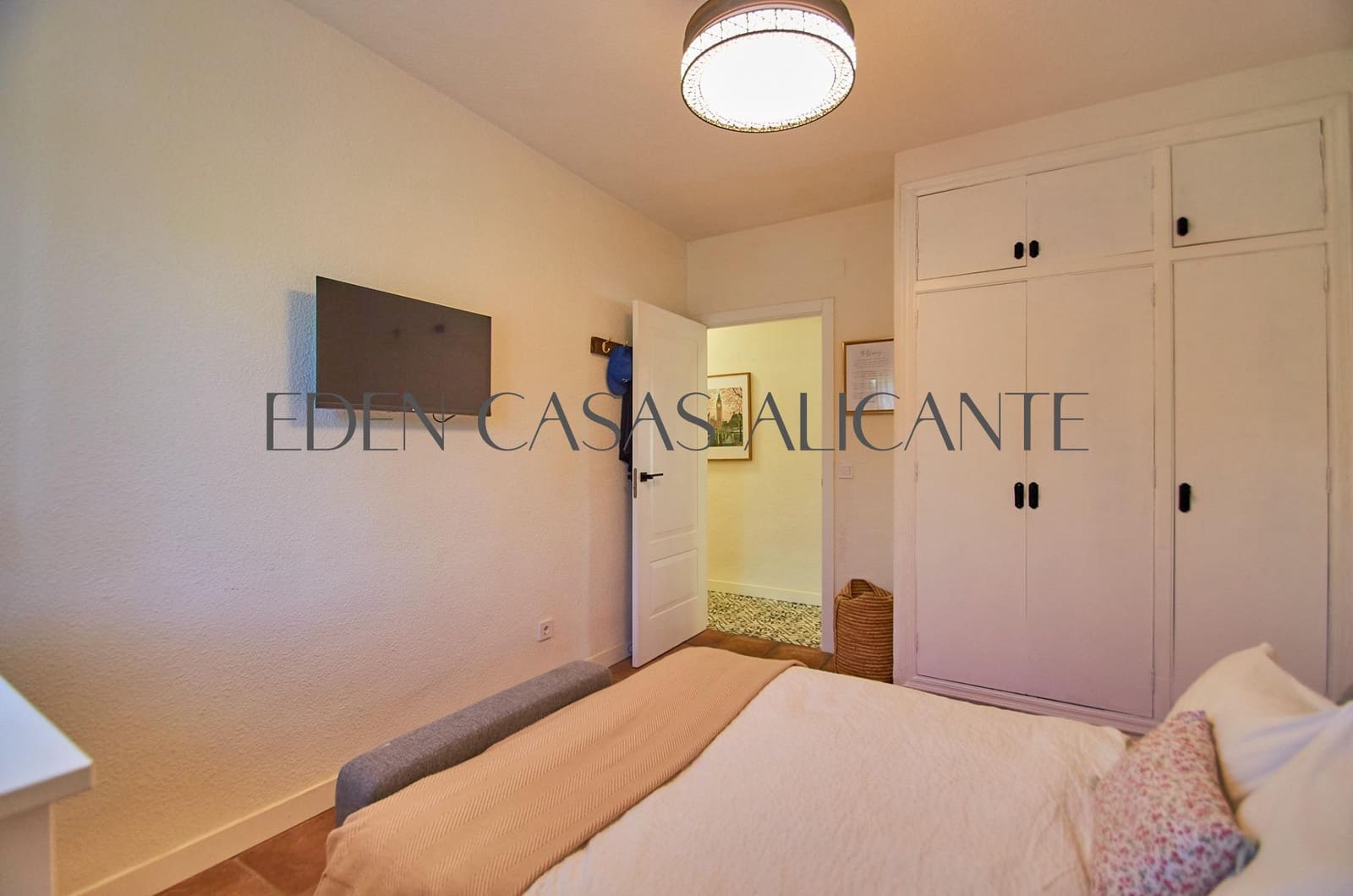 3 bedroom Villa for sale in Busot with pool garage - € 435,000 (Ref: 10168647)