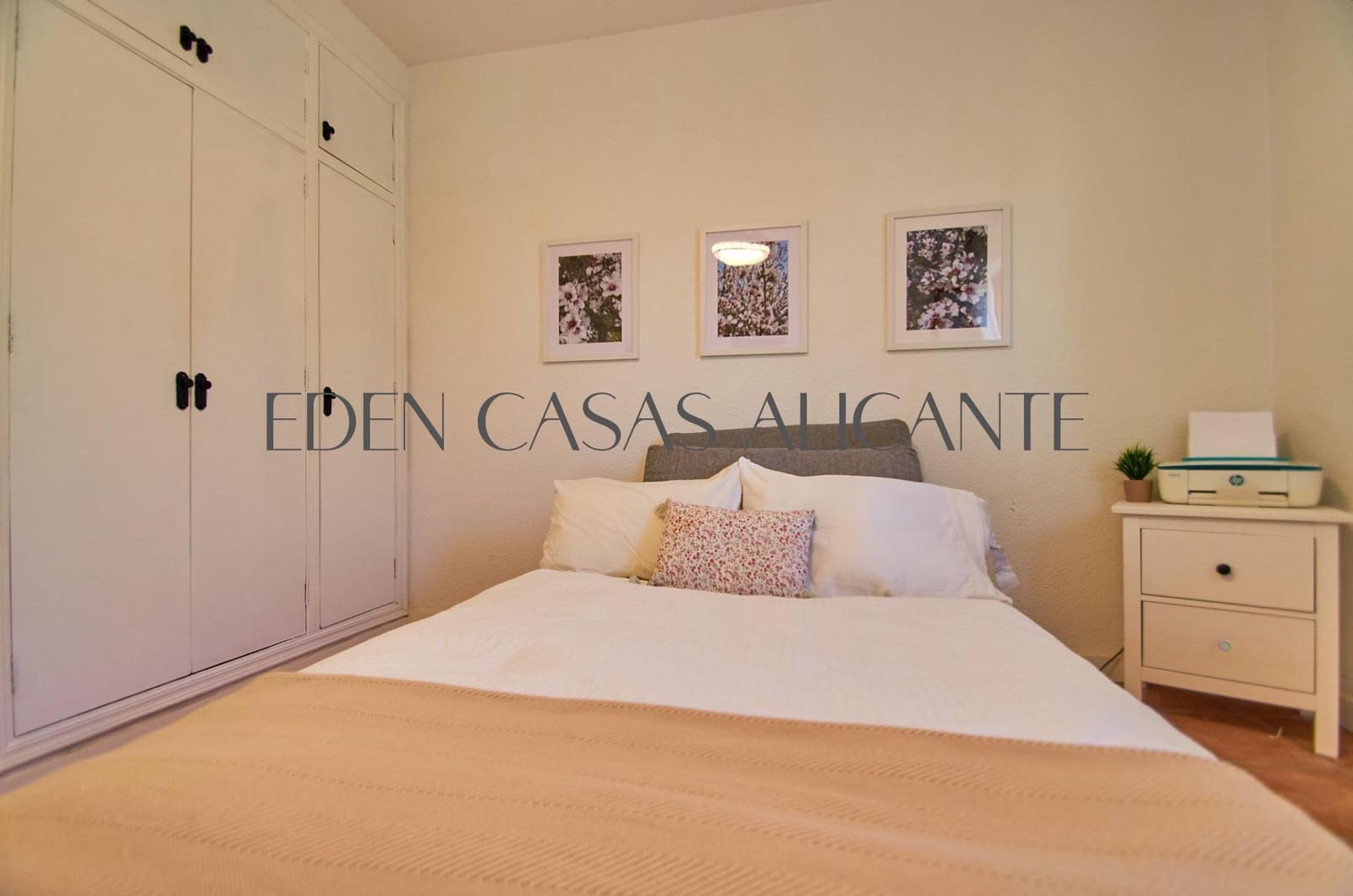 3 bedroom Villa for sale in Busot with pool garage - € 435,000 (Ref: 10168647)