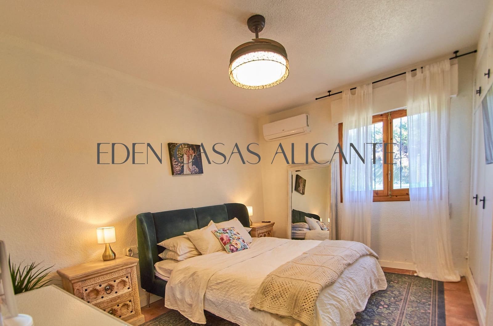 3 bedroom Villa for sale in Busot with pool garage - € 435,000 (Ref: 10168647)