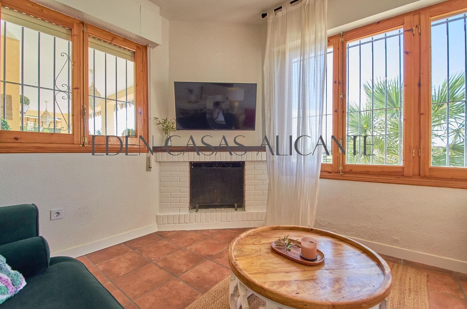3 bedroom Villa for sale in Busot with pool garage - € 435,000 (Ref: 10168647)