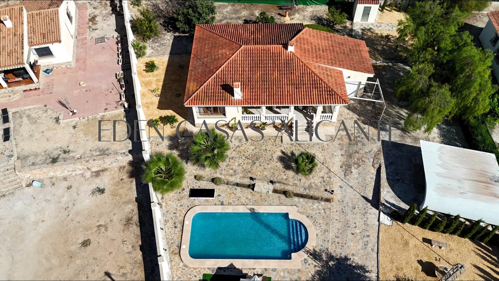 3 bedroom Villa for sale in Busot with pool garage - € 435,000 (Ref: 10168647)