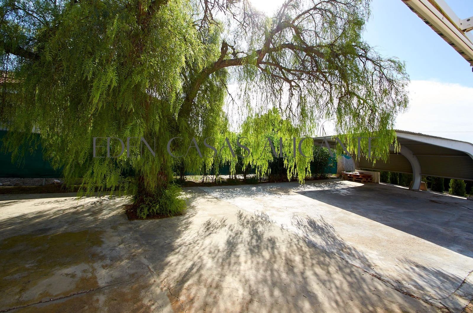 3 bedroom Villa for sale in Busot with pool garage - € 435,000 (Ref: 10168647)
