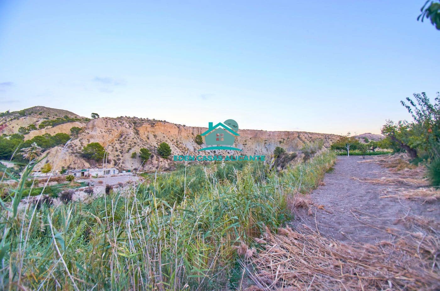 Undeveloped Land for sale in Jijona / Xixona - € 65,000 (Ref: 7751622)