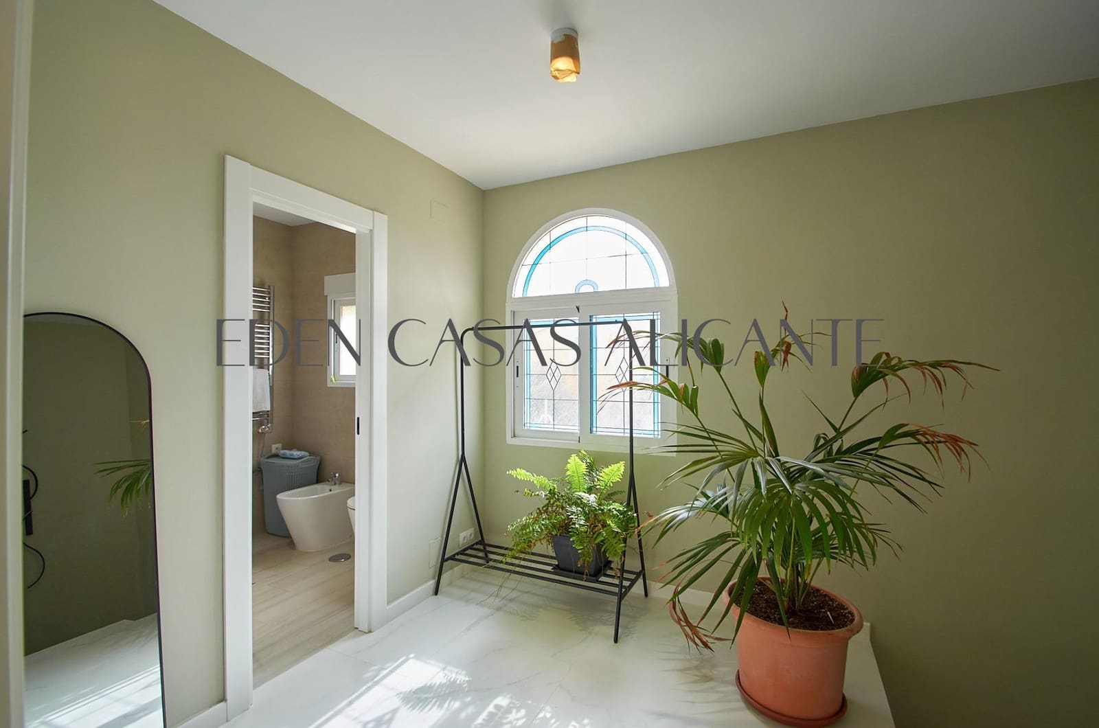 4 chambre Villa/Maison à vendre à Busot avec piscine - 525 000 € (Ref: 7773663)