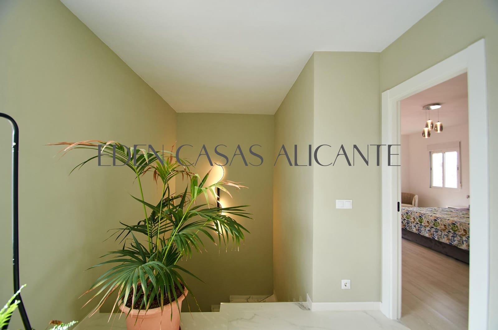 4 chambre Villa/Maison à vendre à Busot avec piscine - 525 000 € (Ref: 7773663)