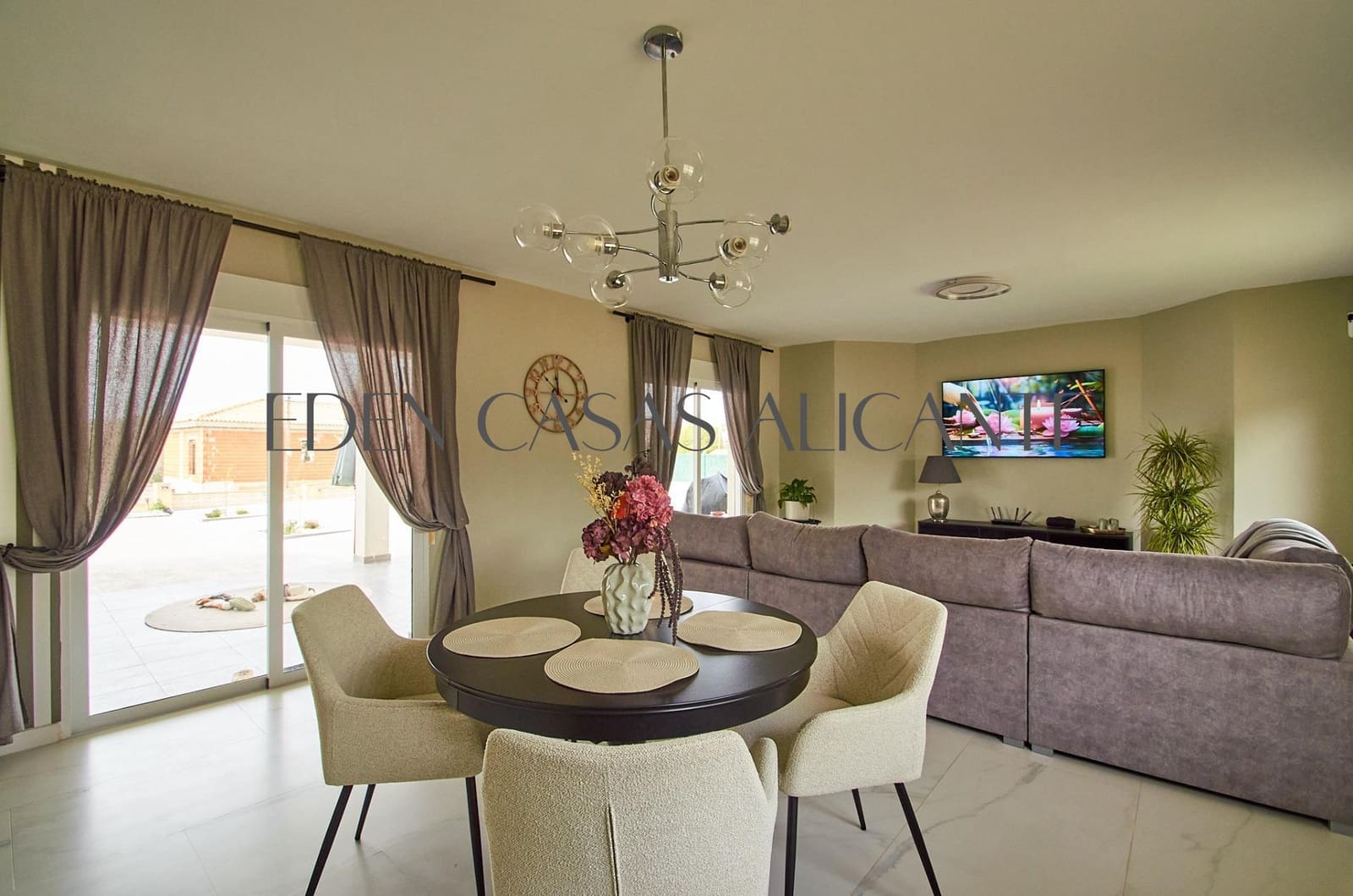 4 chambre Villa/Maison à vendre à Busot avec piscine - 525 000 € (Ref: 7773663)