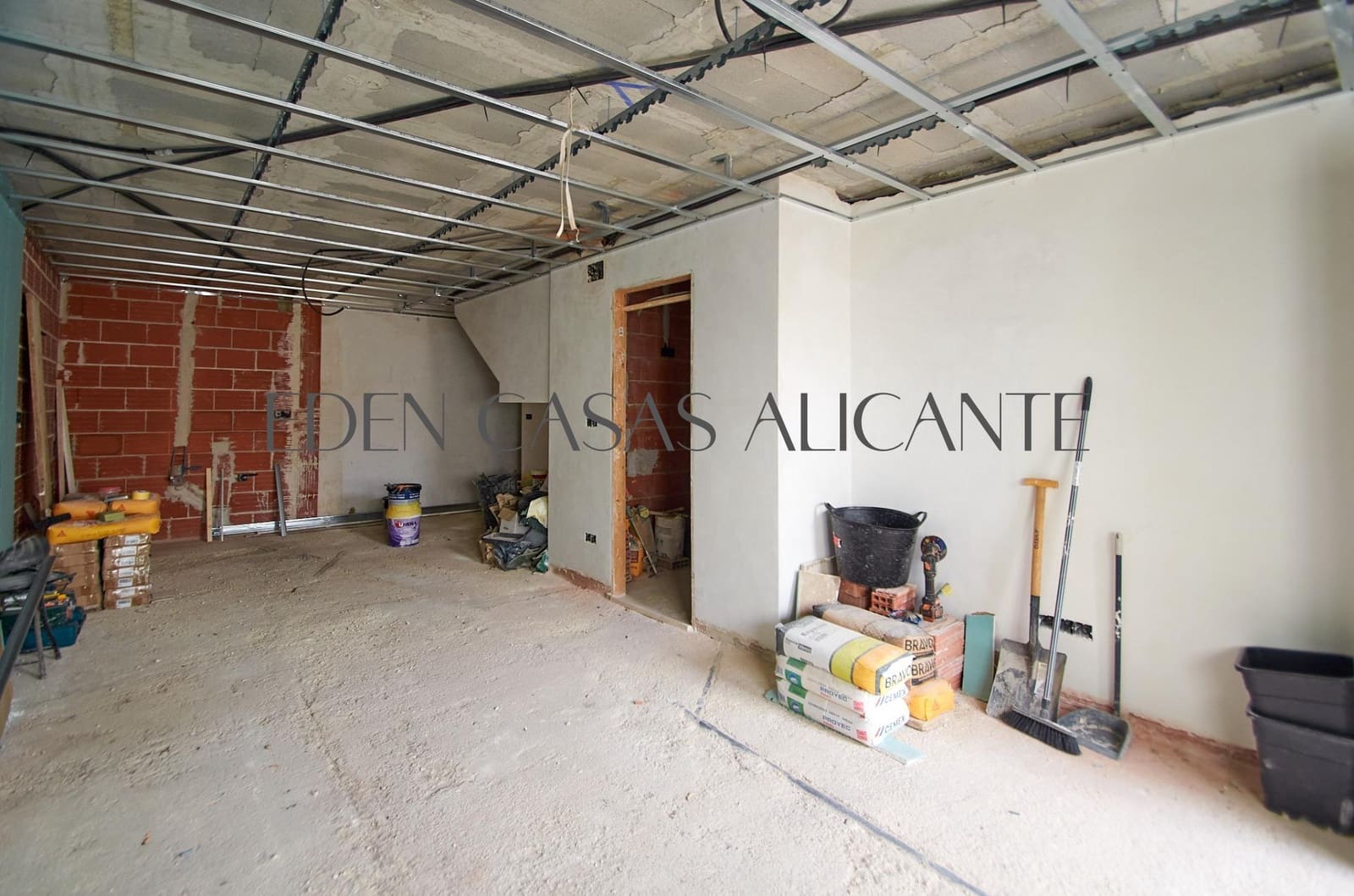 4 chambre Villa/Maison à vendre à Busot avec piscine - 525 000 € (Ref: 7773663)