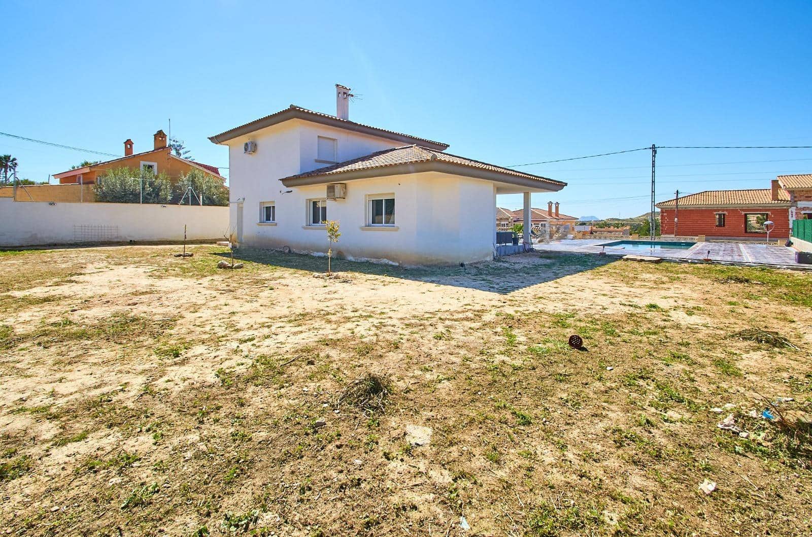 4 makuuhuone Huvila myytävänä paikassa Busot mukana uima-altaan - 525 000 € (Ref: 7773663)