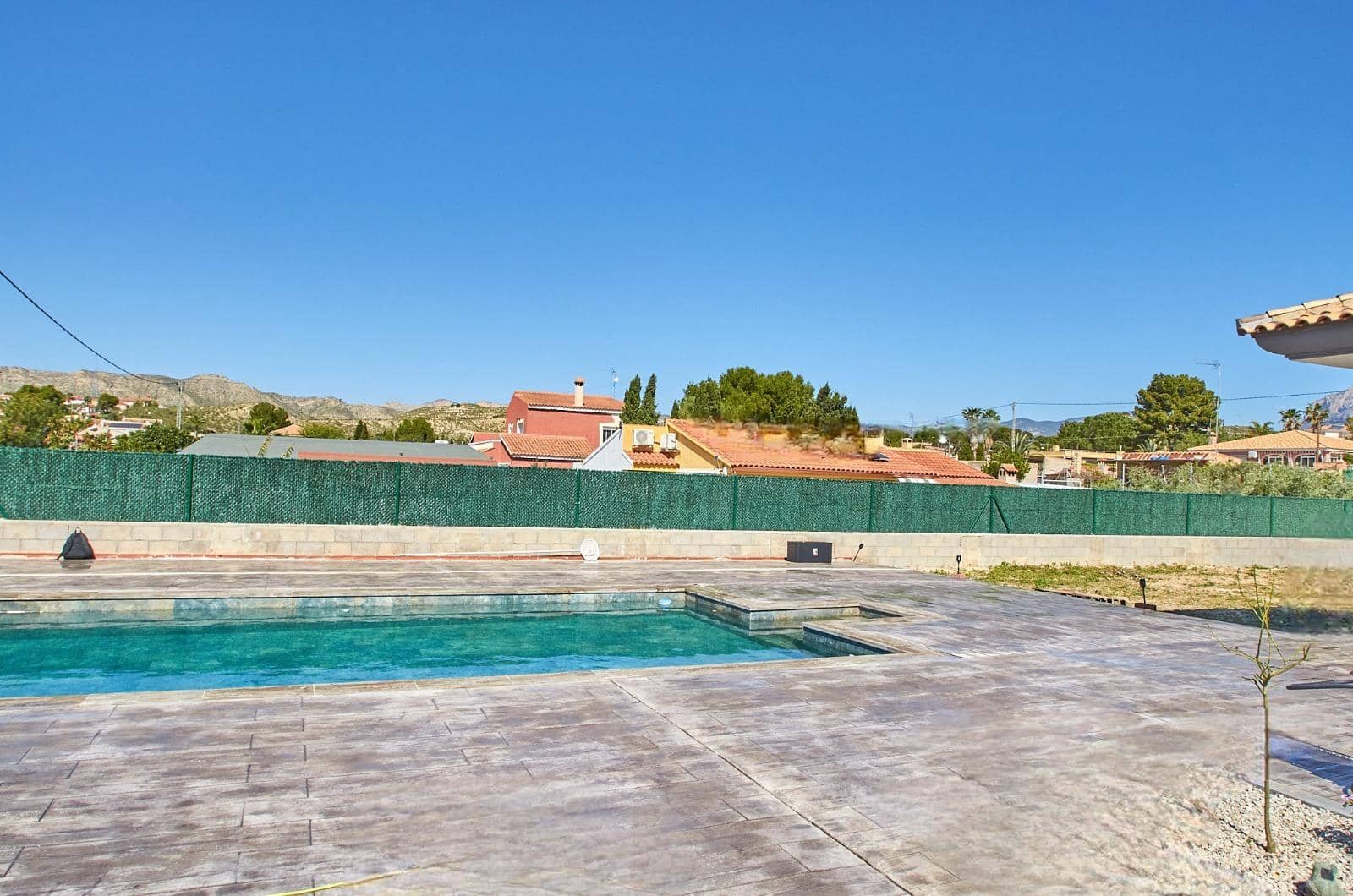 4 makuuhuone Huvila myytävänä paikassa Busot mukana uima-altaan - 525 000 € (Ref: 7773663)