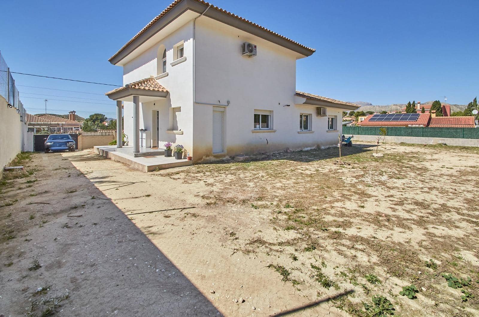 4 makuuhuone Huvila myytävänä paikassa Busot mukana uima-altaan - 525 000 € (Ref: 7773663)