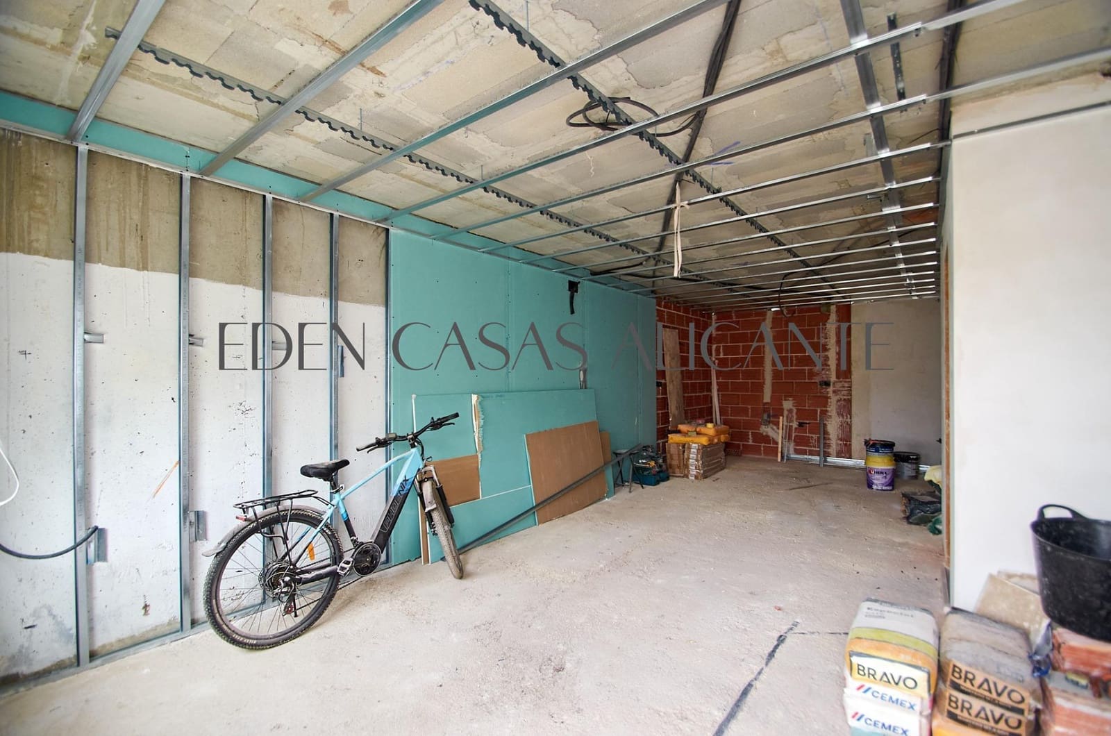 4 makuuhuone Huvila myytävänä paikassa Busot mukana uima-altaan - 525 000 € (Ref: 7773663)