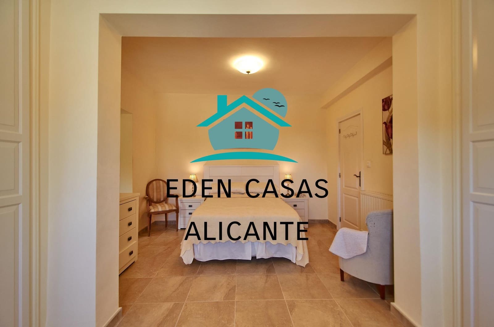 4 slaapkamer Villa te koop in El Campello met zwembad garage - € 385.000 (Ref: 8252116)