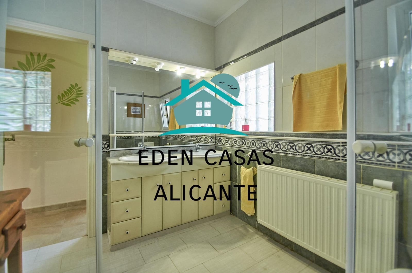4 slaapkamer Villa te koop in El Campello met zwembad garage - € 385.000 (Ref: 8252116)