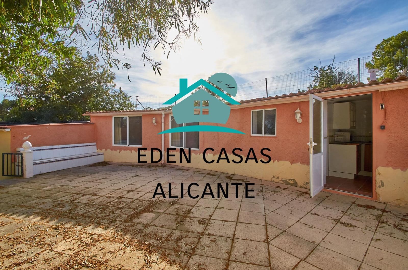 4 slaapkamer Villa te koop in El Campello met zwembad garage - € 385.000 (Ref: 8252116)