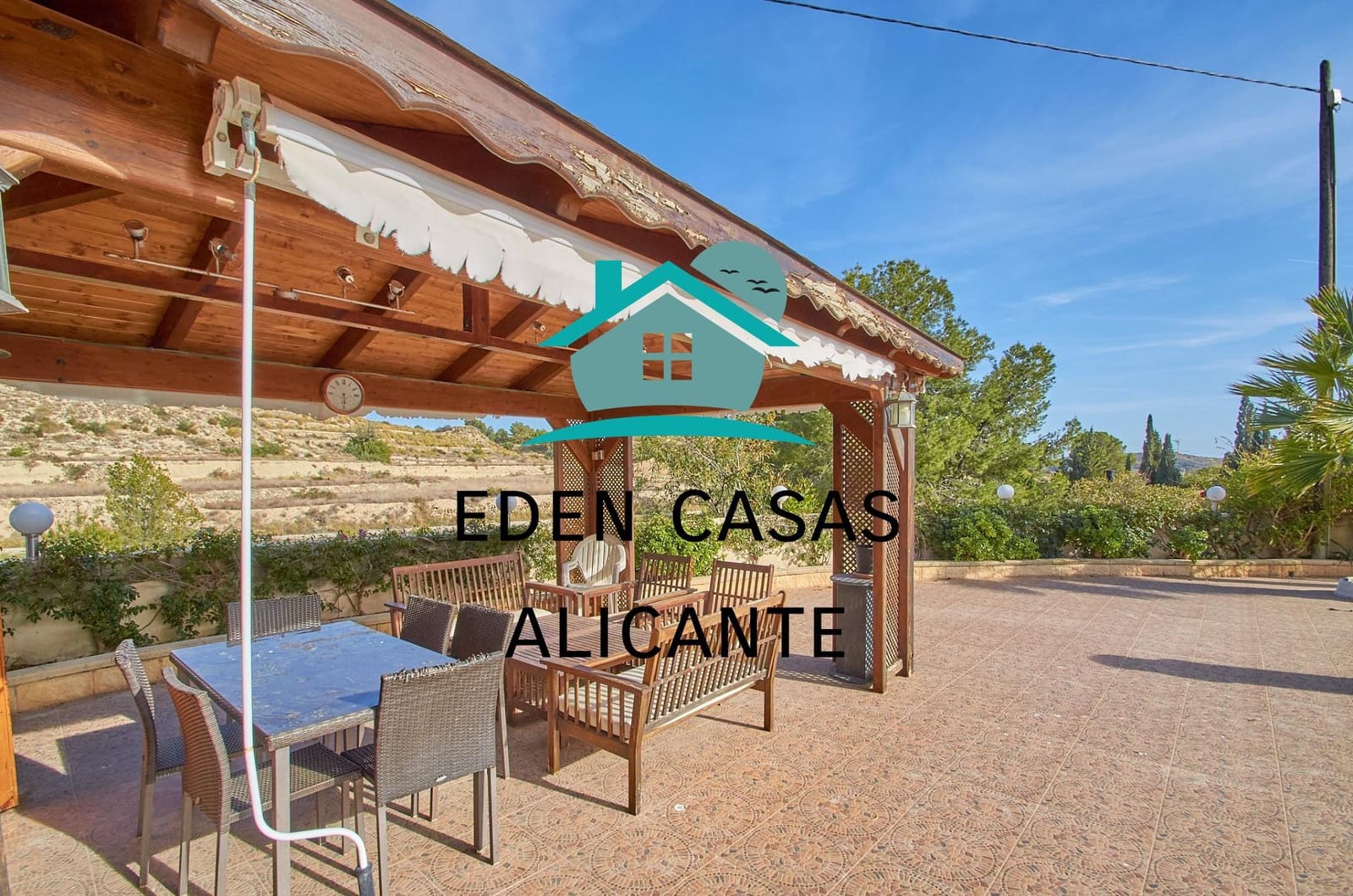 4 slaapkamer Villa te koop in El Campello met zwembad garage - € 385.000 (Ref: 8252116)