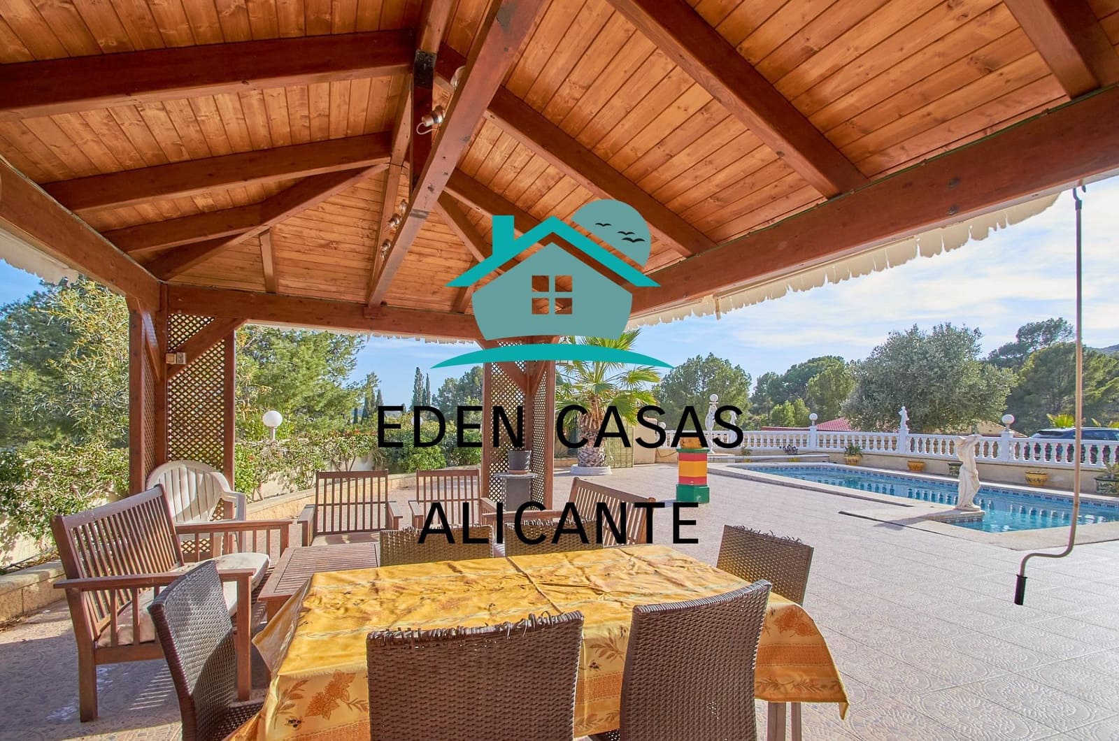 4 slaapkamer Villa te koop in El Campello met zwembad garage - € 385.000 (Ref: 8252116)