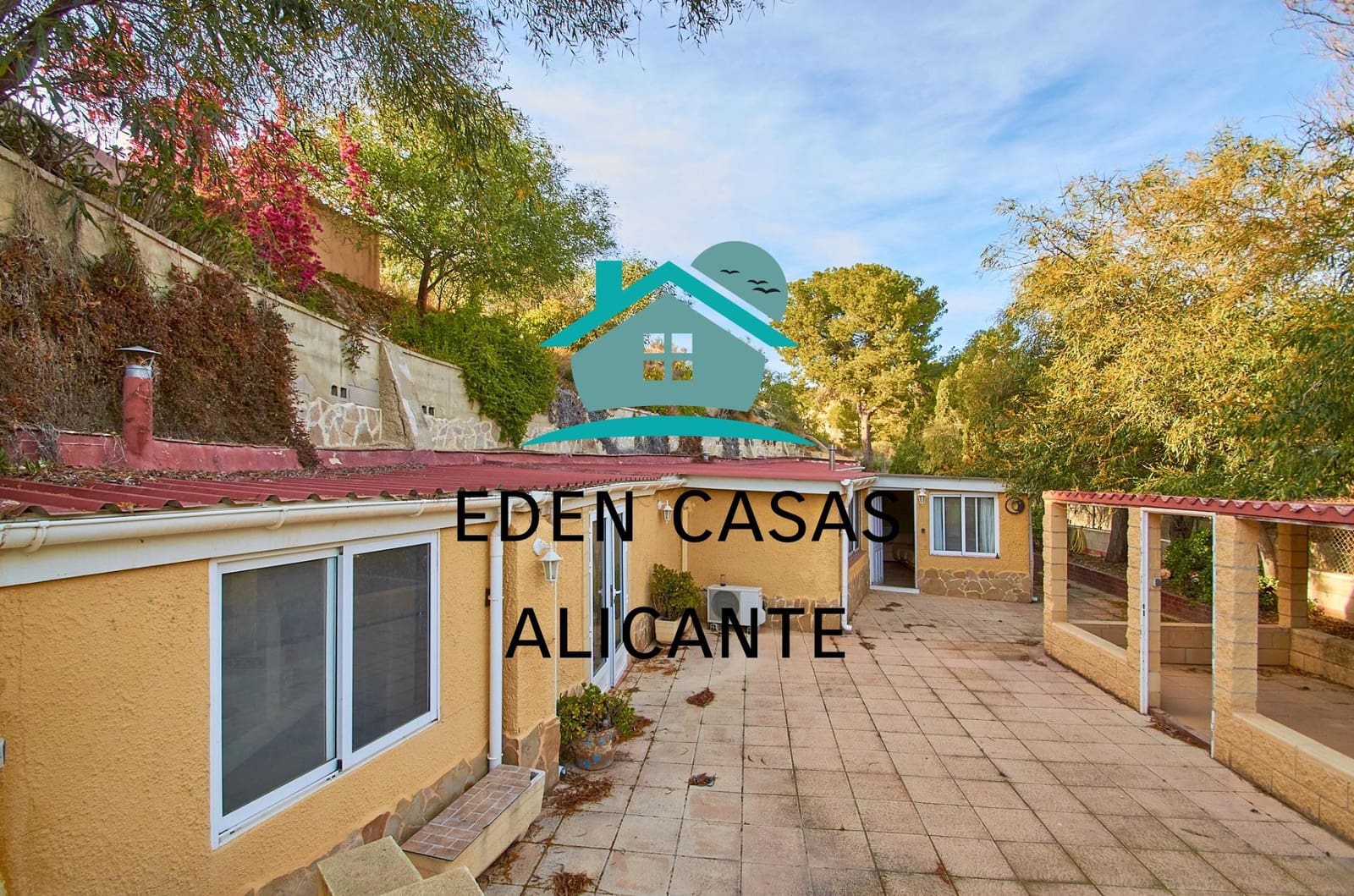 4 slaapkamer Villa te koop in El Campello met zwembad garage - € 385.000 (Ref: 8252116)