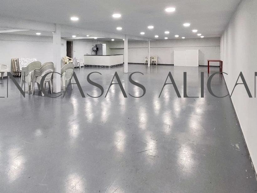 4 chambre Appartement à vendre à Playa de San Juan avec piscine - 620 000 € (Ref: 8333906)