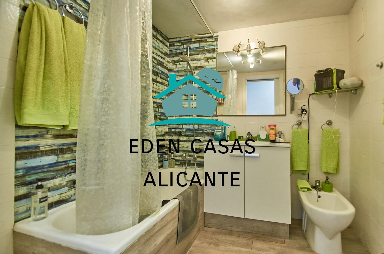 4 chambre Appartement à vendre à Playa de San Juan avec piscine - 620 000 € (Ref: 8333906)