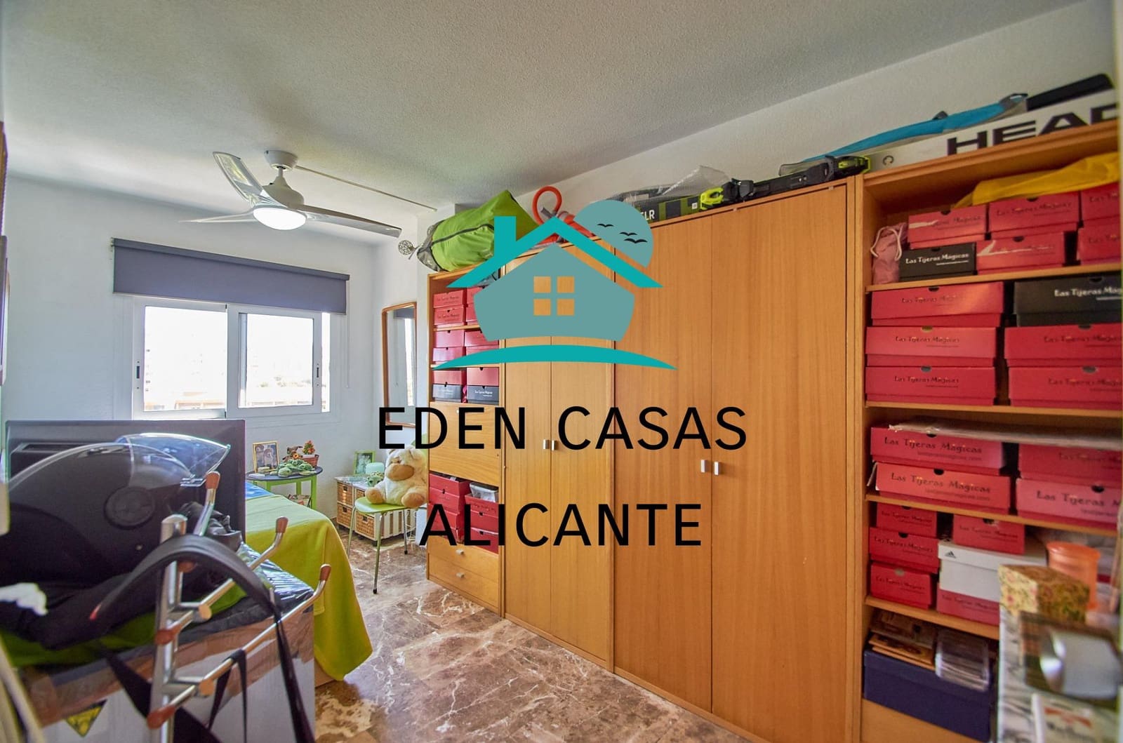 4 chambre Appartement à vendre à Playa de San Juan avec piscine - 620 000 € (Ref: 8333906)