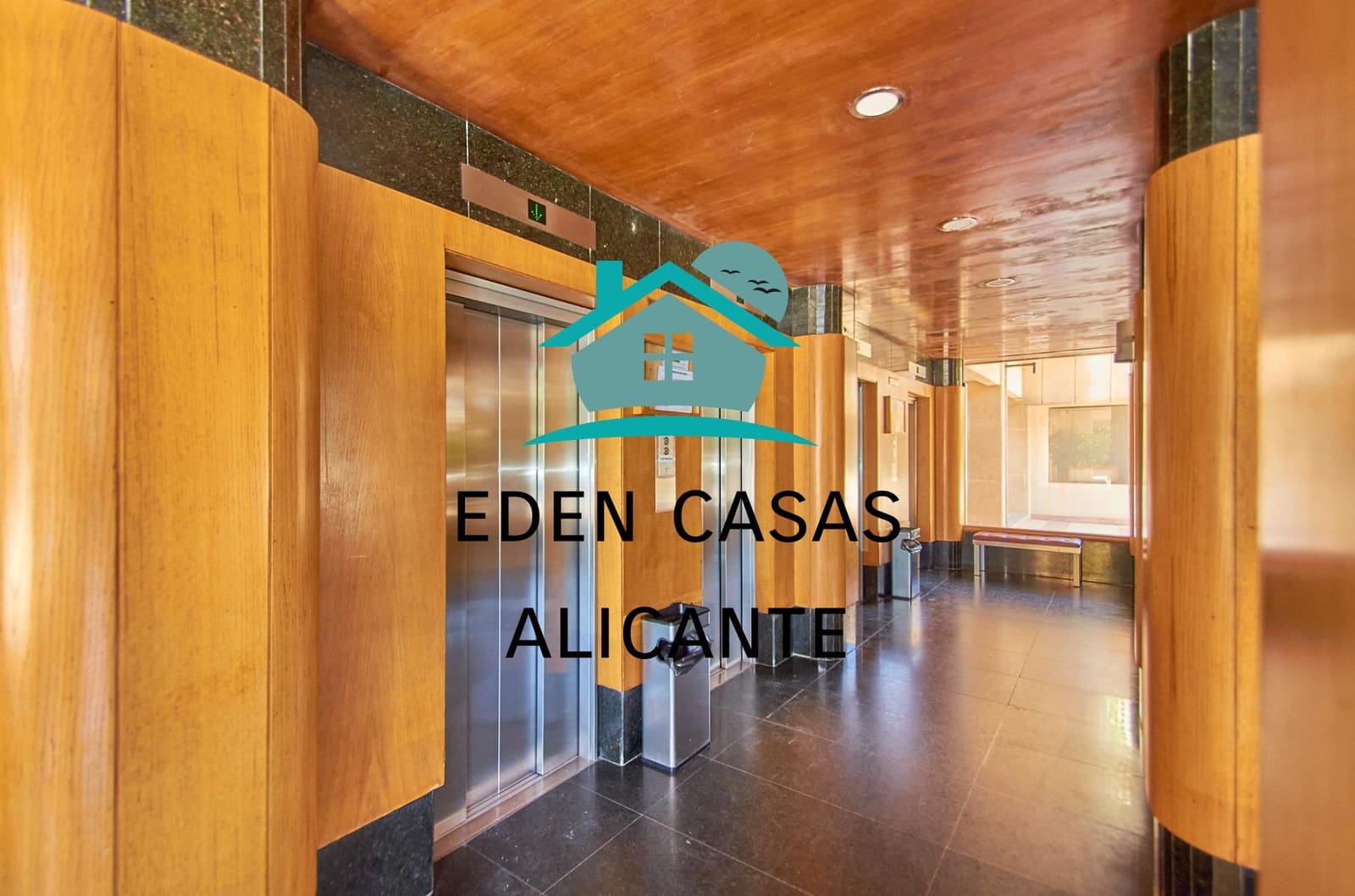 4 chambre Appartement à vendre à Playa de San Juan avec piscine - 620 000 € (Ref: 8333906)